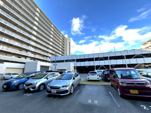千里中央エアヒルズの駐車場|平面、立体駐車場（令和８年３月14日時点で空有）