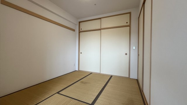 千里中央エアヒルズの和室|LDKとつながる和室は、ふすまを閉めれば個室としても利用可能です。