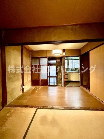 西淀川区姫島１丁目テラスハウスの居間・リビング