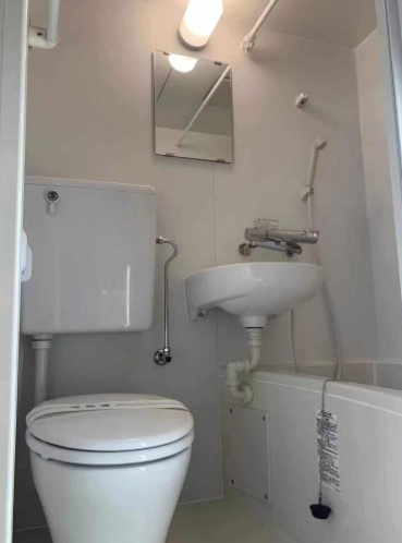 【浴室】 | トップ下赤塚第３ | 新調された３点ユニットなので、綺麗になっています。