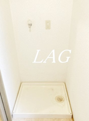 【設備】 | 勝山ビル | 室内洗濯機置き場です。