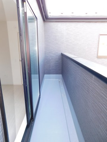 名古屋市瑞穂区白砂町２丁目の新築一戸建のバルコニー|◇バルコニー◇　　陽当り良好なワイドバルコニー♪　
