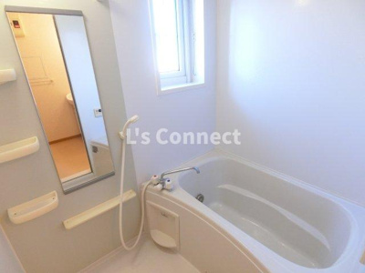 【浴室】 | インノバーレⅢ | 追焚き、浴室乾燥付きのお風呂。