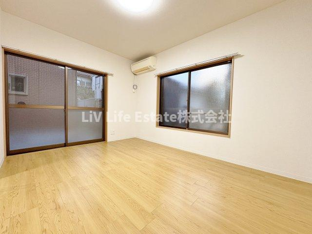 プチメゾン東戸倉Ⅱの居間・リビング