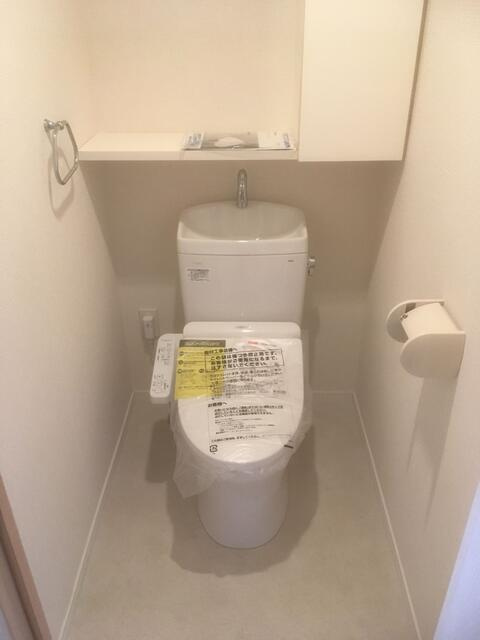 アーサー新宮コンドミオのトイレ