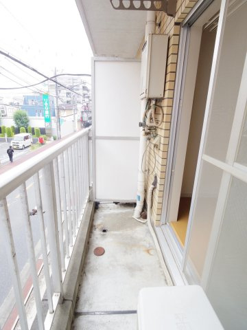 小平市学園東町１丁目の賃貸マンションのバルコニー