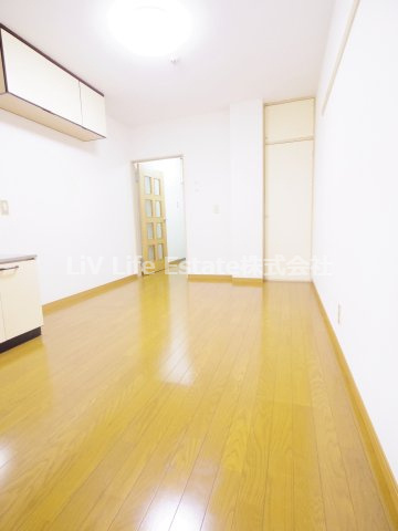 小平市学園東町１丁目の賃貸マンションの居間・リビング