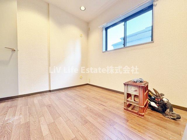 小平市美園町２丁目の賃貸マンションの洋室