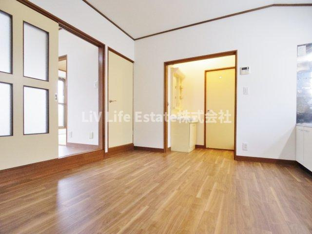 メゾンソレイユの居間・リビング