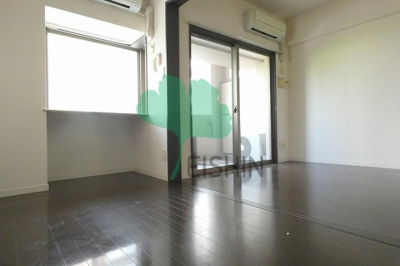 【居間・リビング】 | プライムアーバン博多 | 別部屋の写真です