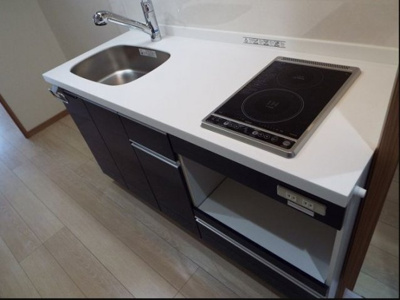 【キッチン】 | ロイヤルコンフォート渡辺通 | シンプルな清潔感のあるキッチンです！