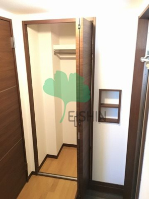 【玄関】 | ウェザリア駅南 | 下駄箱もしっかりついてます！