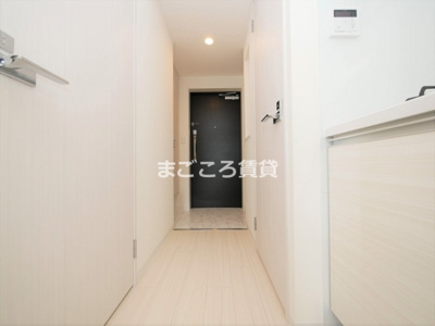 【玄関】 | ファーストフィオーレ本町イースト