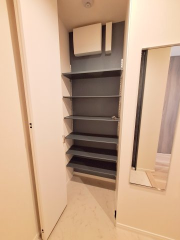 ミレ・ヴェルデの玄関