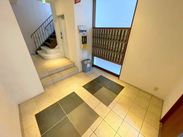 マンションパルスのロビー