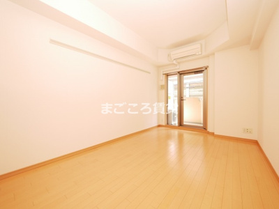 【居間・リビング】 | プレサンス心斎橋リベルタ