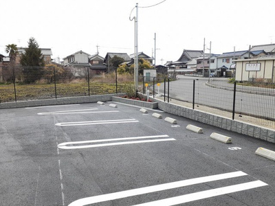 【駐車場】 | ラズリ