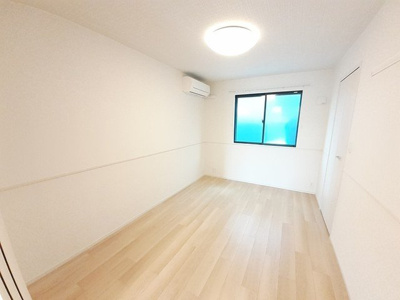 【内装】 | ラズリ