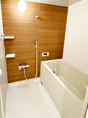 【浴室】 | ルネ芦屋 | お子様と入ってものびのびと使えて親子のコミュニケーションもとれる広々浴槽