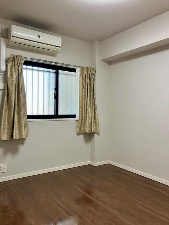 アーデル原木中山の寝室