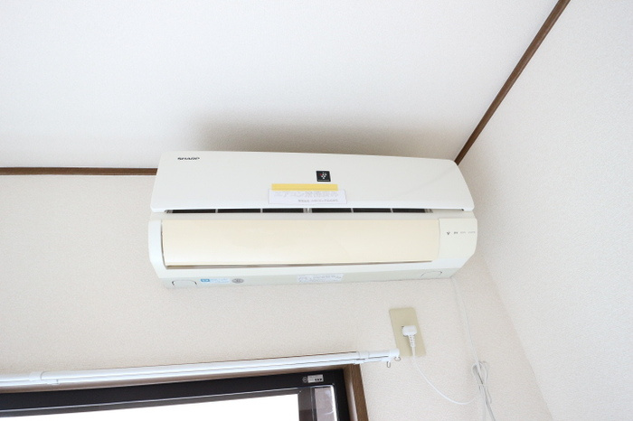 雅弐番館の設備|エアコン