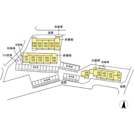 雅弐番館の駐車場