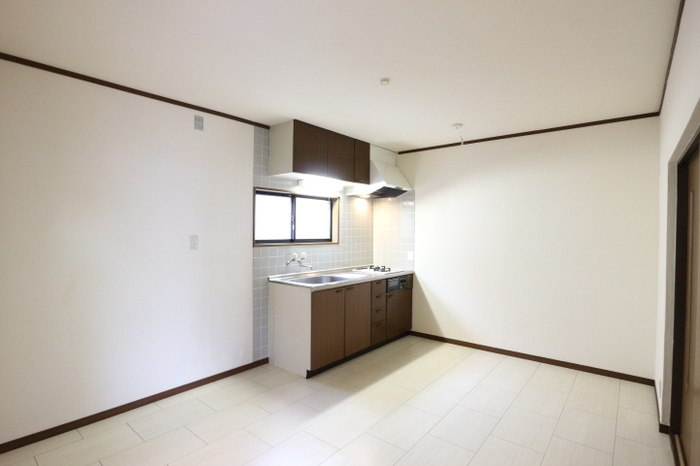 雅弐番館の居間・リビング|ダイニングキッチン