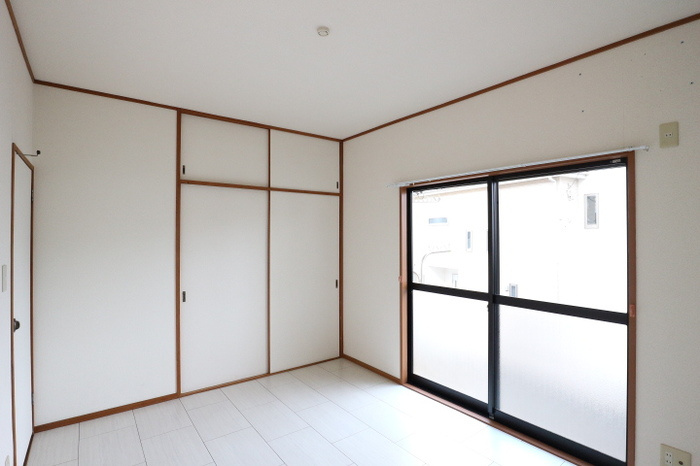 雅弐番館の寝室|洋室