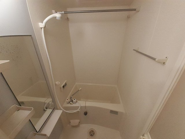 ポポラーレの浴室