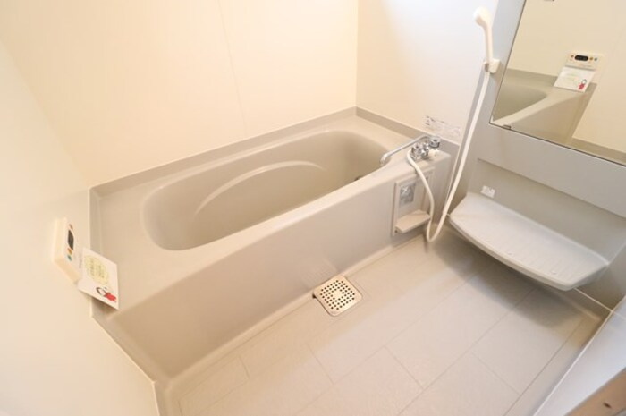 流山市前ケ崎のアパートの浴室|浴室