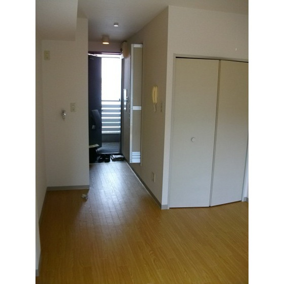 【居間・リビング】 | casa de rosa（旧レジデンス田中） | 洋室