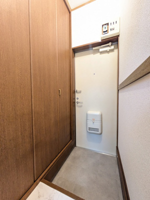 ★ゆとりのある玄関スペース　シューズＢＯＸあり★