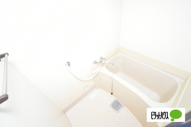 ＫＧ　Apartmentsの浴室