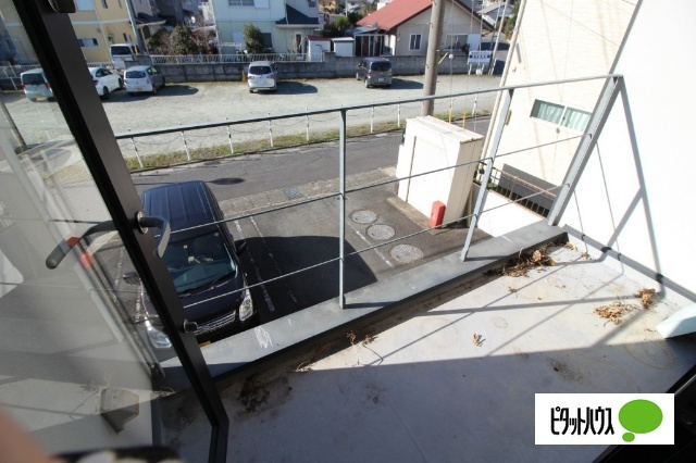 Ncourtのバルコニー