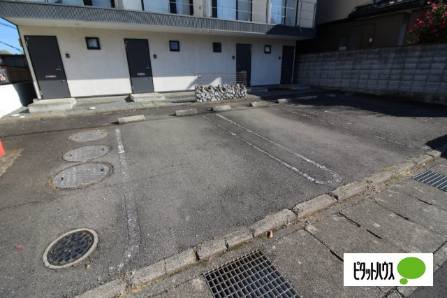 Ncourtの駐車場