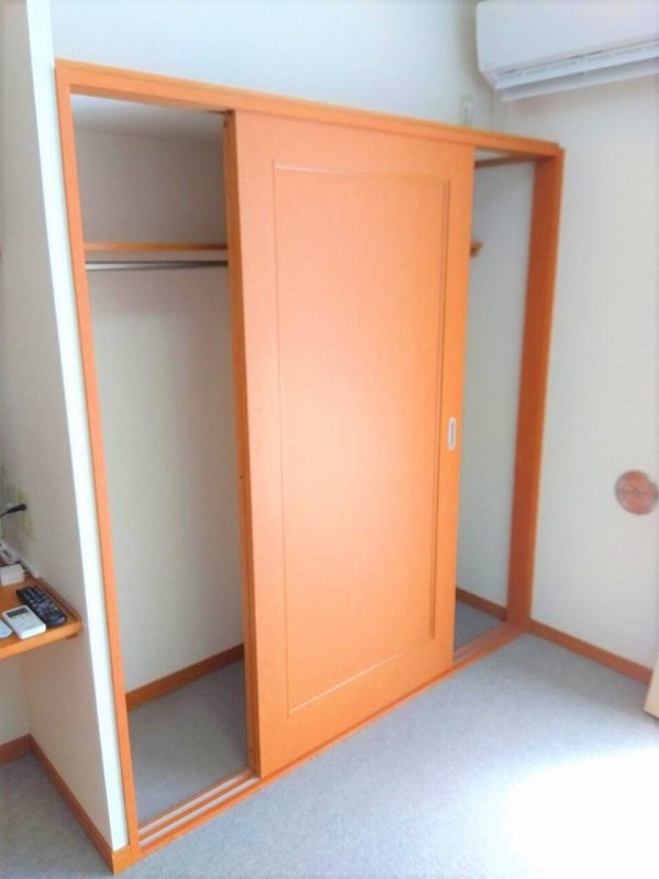 レオパレスMAモールの収納