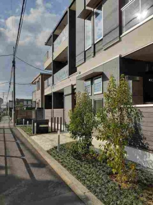 【エントランス】 | ＫＵＲＵＲＩ