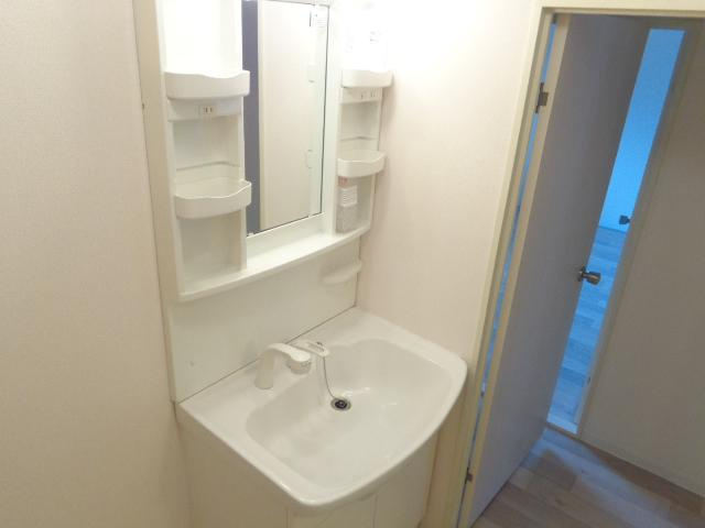 サンセヴィラージュの洗面所|洗髪洗面化粧台