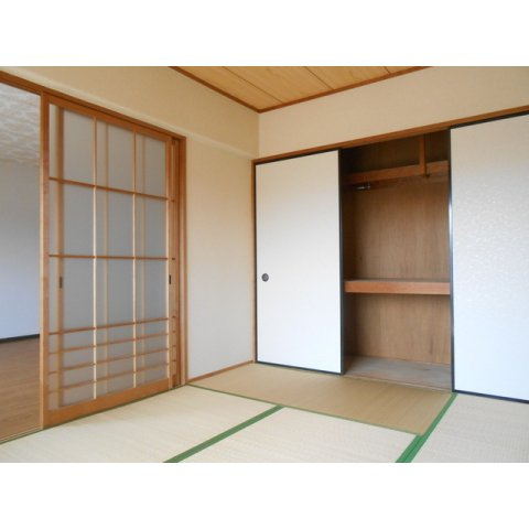岐阜市鷺山東１丁目のアパートの内装|和室6帖