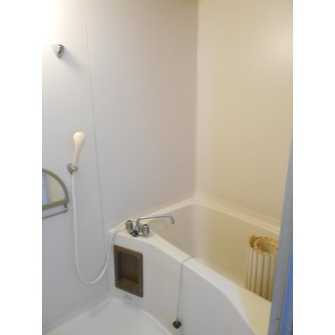 岐阜市鷺山東１丁目のアパートの浴室|浴室