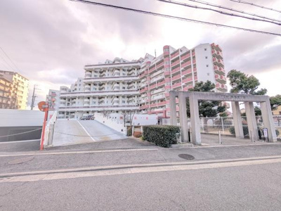 【外観】 | エステム堺萩原天神 | 南海高野線「萩原天神」駅が徒歩4分。通勤にも外出にもアクセス良好。家族でおでかけすることも増えそうですね♪