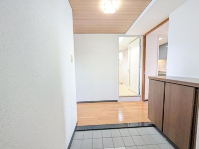 【玄関】 | エステム堺萩原天神 | 気持ちの良い朝は、毎日ここからスタートしていきます♪