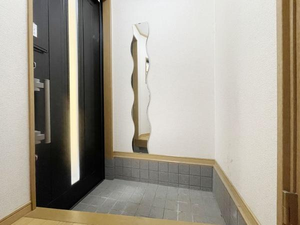 【玄関】 | 散らかりがちな玄関まわりも、豊富な収納を用意すればいつもすっきりします！