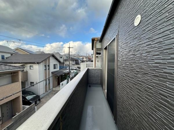 【バルコニー】