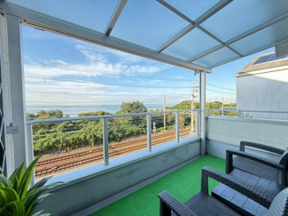 【バルコニー】