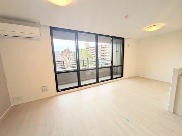 【エントランス】 | ハーティス城東