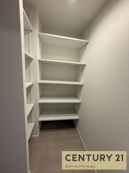 ファミリープラザ朝潮橋Ｂ館の収納