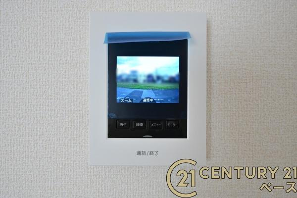 リーブルガーデン南京終町 １号棟 ／新築一戸建の内装|■現地撮影写真■ＴＶモニター付きインターホンで防犯対策もバッチリ！来客も一目でわかり安心です！