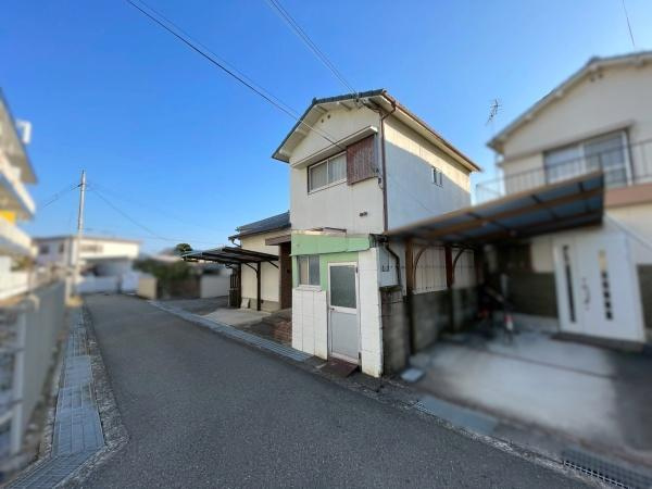 和歌山市大谷　中古戸建の前面道路含む現地写真