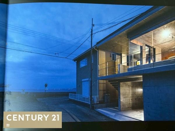下津町塩津　中古戸建の前面道路含む現地写真